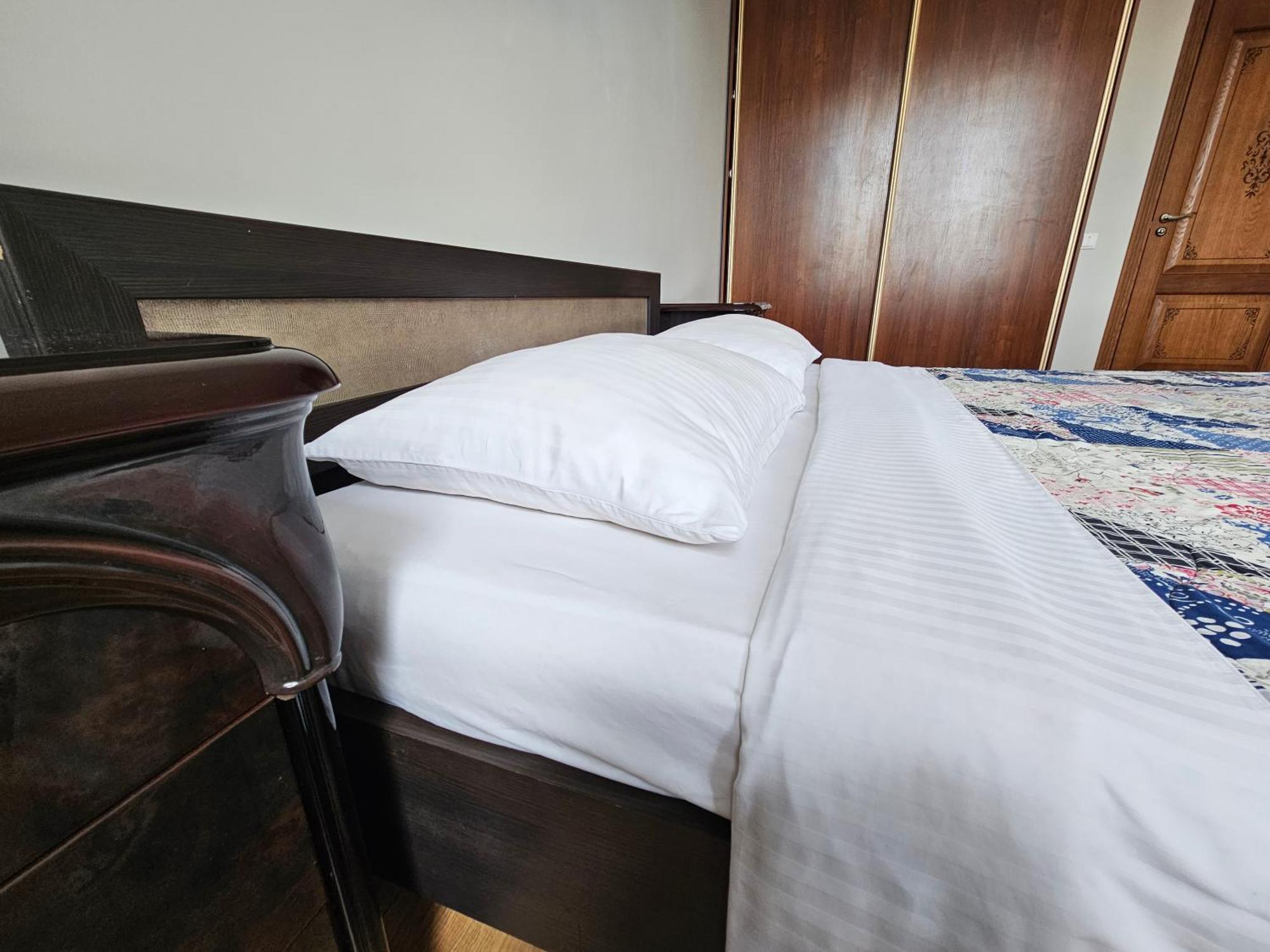 Ernaz Plus Apartments-Expo-Boulevard 130 Astana Bagian luar foto