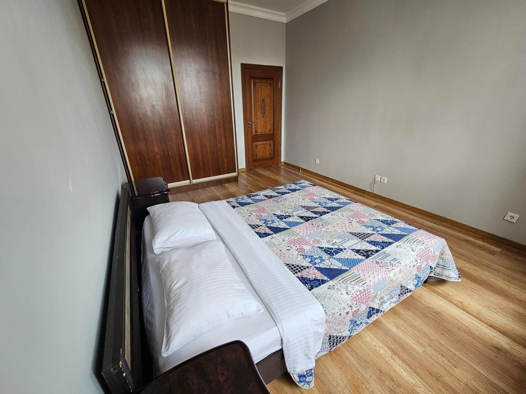 Ernaz Plus Apartments-Expo-Boulevard 130 Astana Bagian luar foto